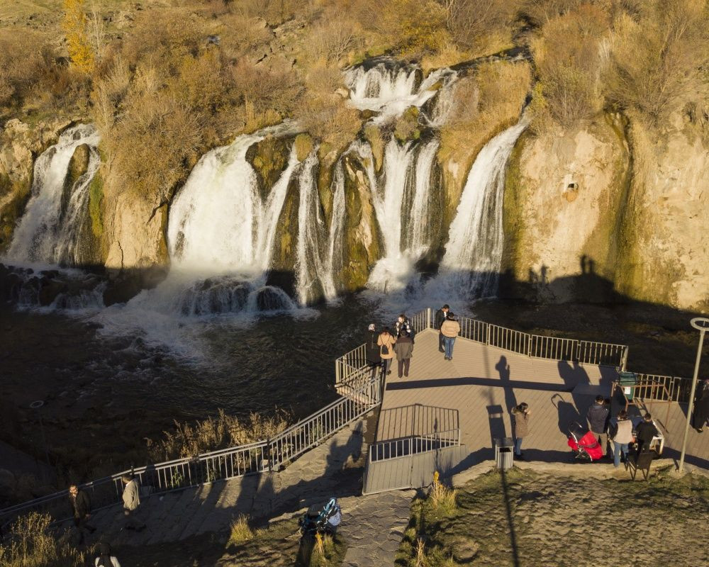 Muradiye Şelalesi fotoğraf tutkunlarını ağırlıyor - Sayfa 14