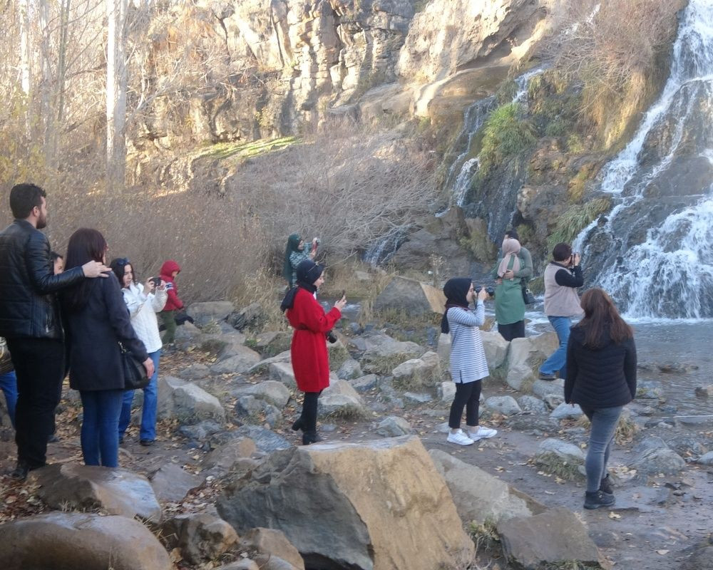 Muradiye Şelalesi fotoğraf tutkunlarını ağırlıyor - Sayfa 18