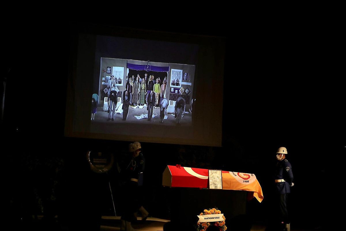 Derya Baykal eski eşi Ferhan Şensoy'un ölümünü nasıl öğrendiğini anlattı - Sayfa 16