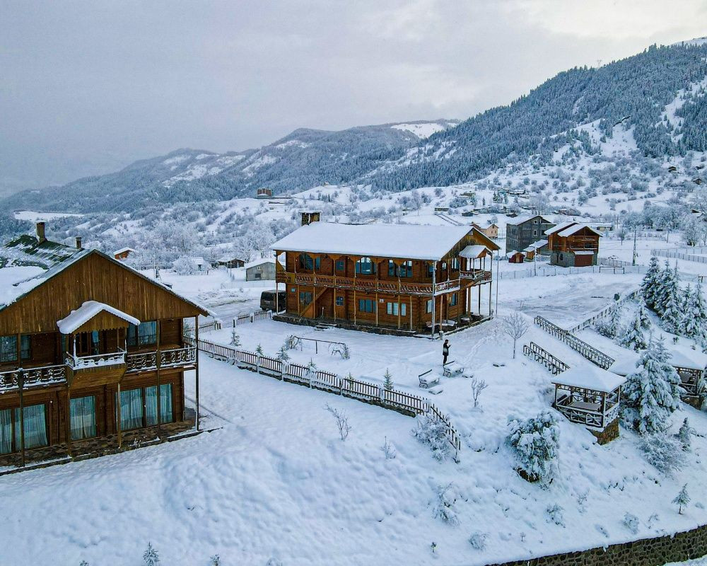 Artvin'deki doğa harikası 'sakin şehir' ünvanlı Şavşat beyaza büründü - Sayfa 6