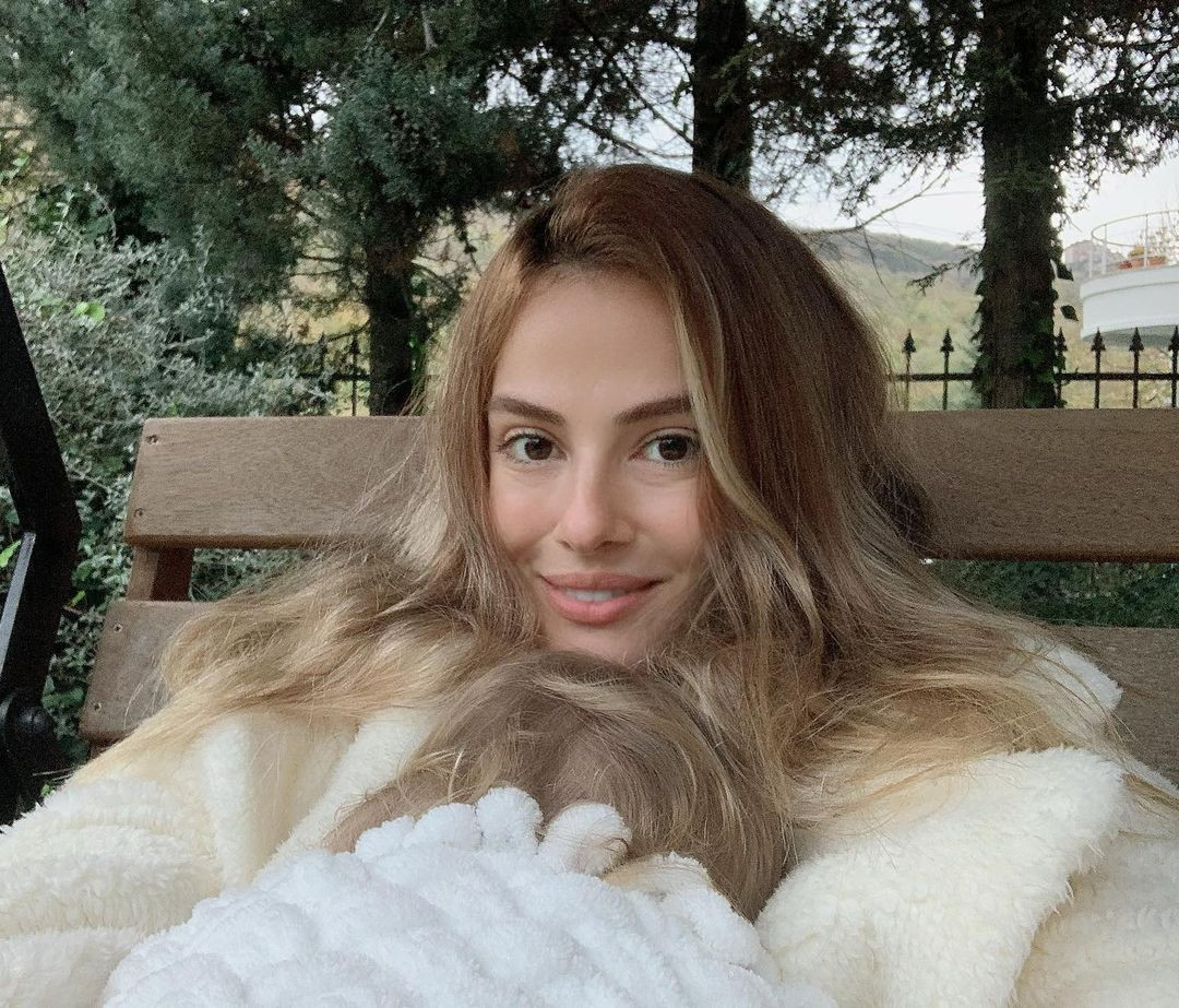 Yıllar onu çok değiştirdi! Keremcem'in eski eşi oyuncu Seda Güven şimdi tanınmaz halde - Sayfa 15