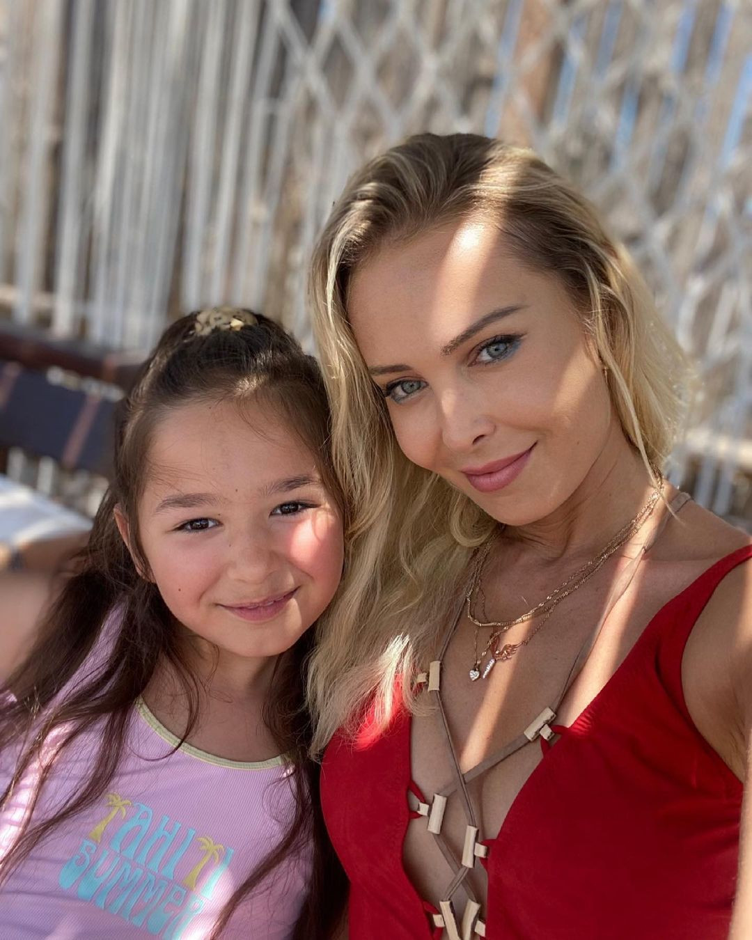 İbrahim Tatlıses ile Ayşegül Yıldız'ın kızları Elif Ada Tatlıses son haliyle görenleri hayrete düşürdü - Sayfa 20