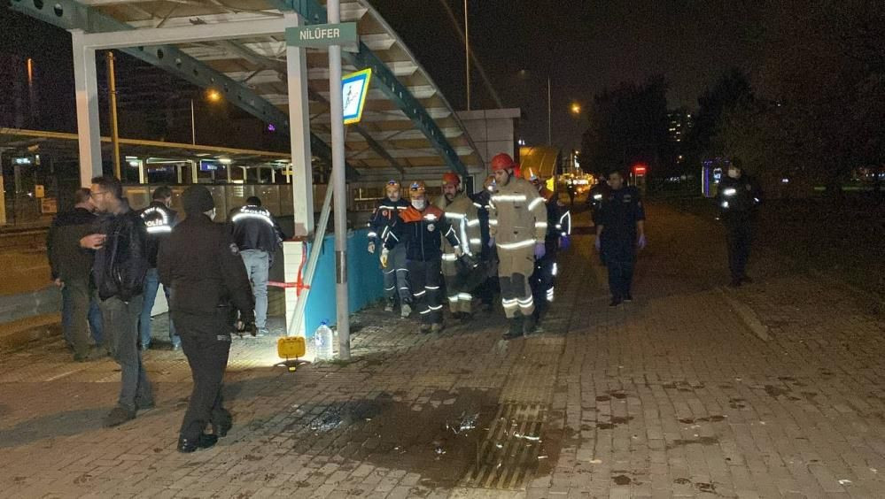 Doğum gününde feci son! Kaldırımdaki ağaca çarpıp alt geçide uçtu... - Sayfa 15