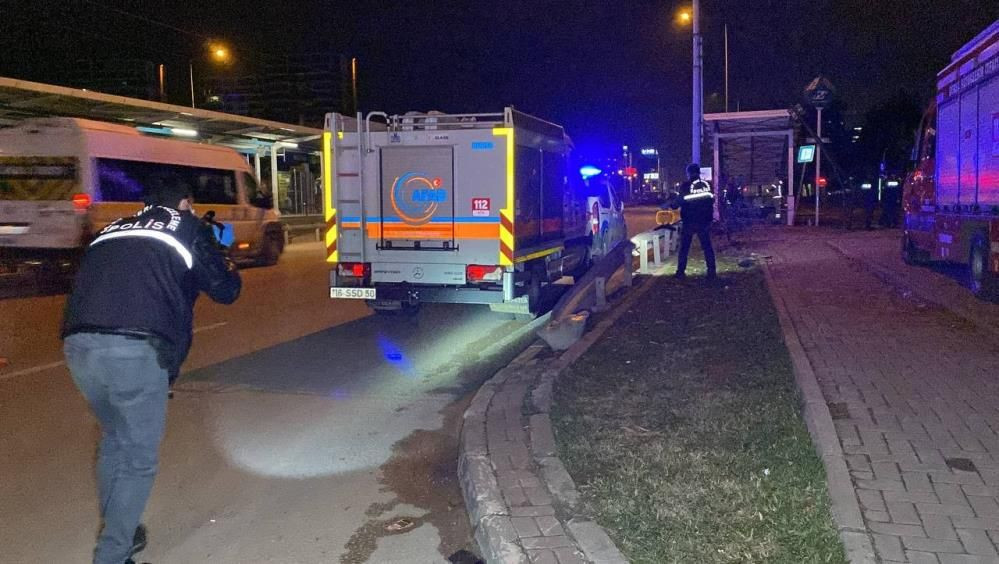 Doğum gününde feci son! Kaldırımdaki ağaca çarpıp alt geçide uçtu... - Sayfa 8