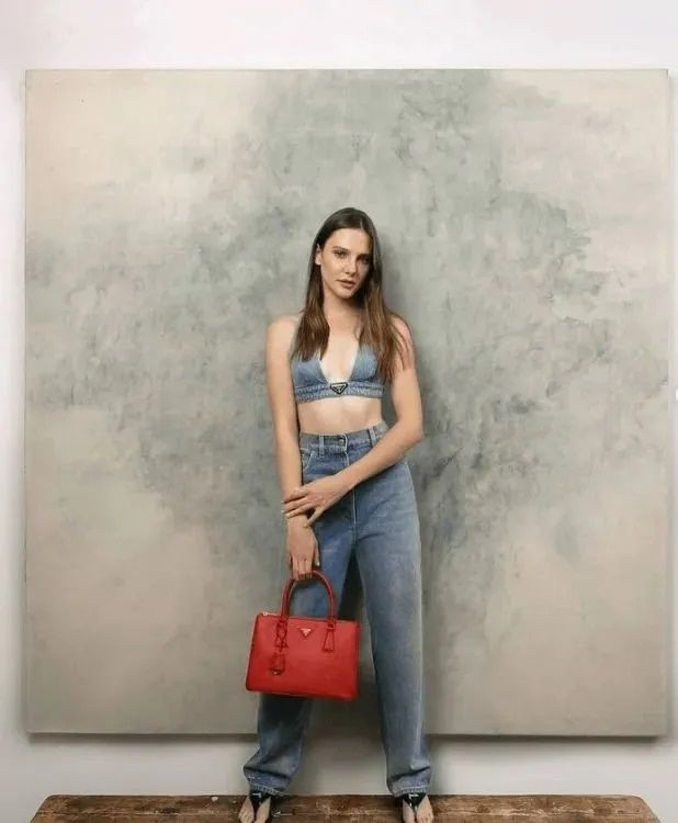 Aşk 101'in Eda'sı Alina Boz görülmemiş çocukluk fotoğrafları ile şaşırttı! - Sayfa 5