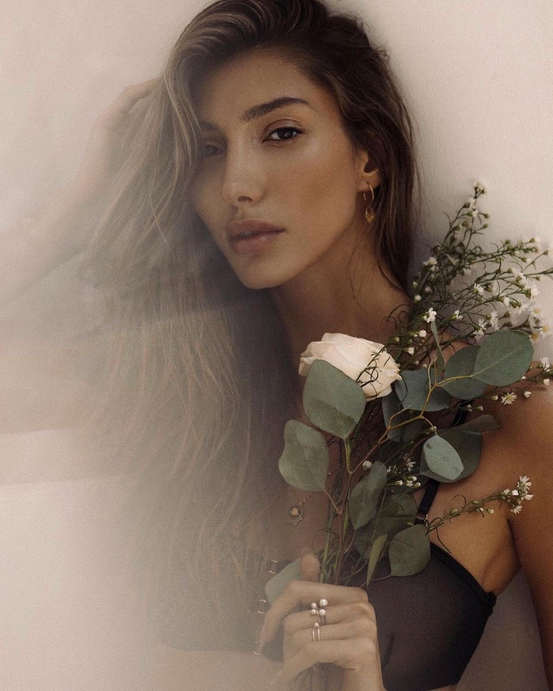 Tescilli güzel Şevval Şahin'i bir de estetiksiz haliyle görün! Yüzündeki inanılmaz değişimle herkesi şaşırttı - Sayfa 6