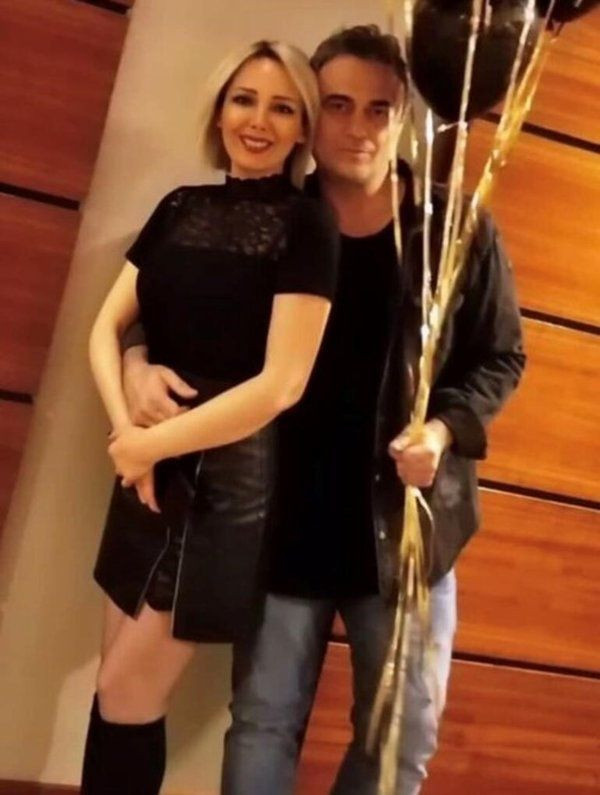 Bu yıl düğün yılı oldu! İşte 2021 yılında evlenen sanat camiasının ünlü isimleri - Sayfa 19