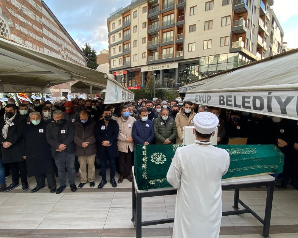 İzzet Altınmeşe'de cenazede yürek yakan sözler... Ali Murat Altunmeşe son yolculuğuna uğurlandı - Sayfa 11