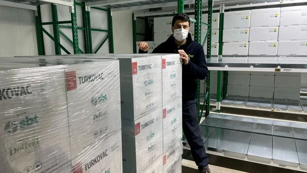 Türkiye'nin yerli ve milli aşısı TURKOVAC'ın ilk sevkiyatı yapıldı! İşte gururlandıran görüntüler... - Sayfa 8