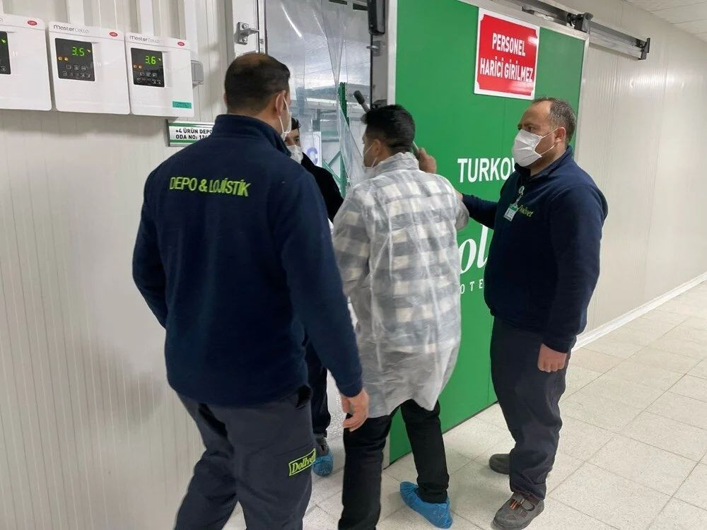 Türkiye'nin yerli ve milli aşısı TURKOVAC'ın ilk sevkiyatı yapıldı! İşte gururlandıran görüntüler... - Sayfa 5