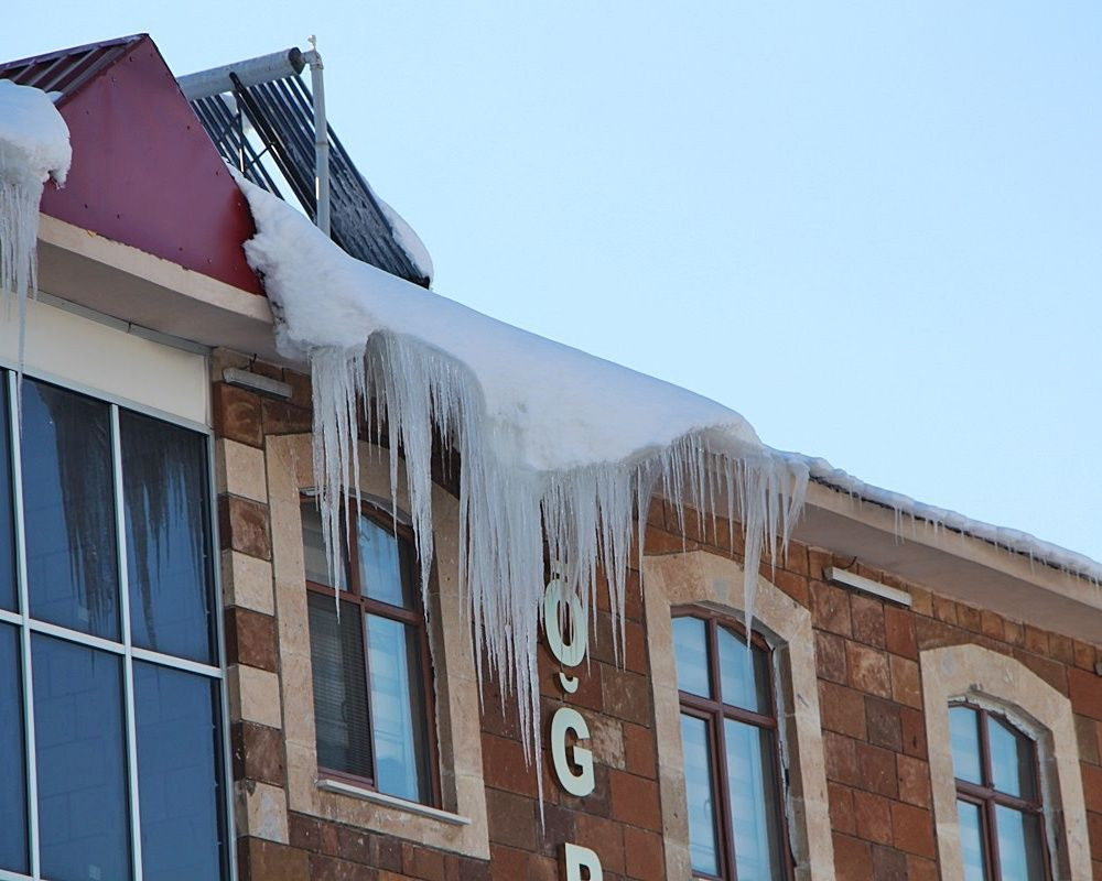 Bingöl'de hava sıcaklığı eski 22 dereceye düştü! Göz kamaştıran kar manzaraları ortaya çıktı - Sayfa 9