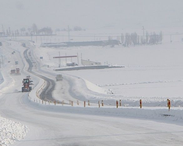 Bingöl'de hava sıcaklığı eski 22 dereceye düştü! Göz kamaştıran kar manzaraları ortaya çıktı - Sayfa 10