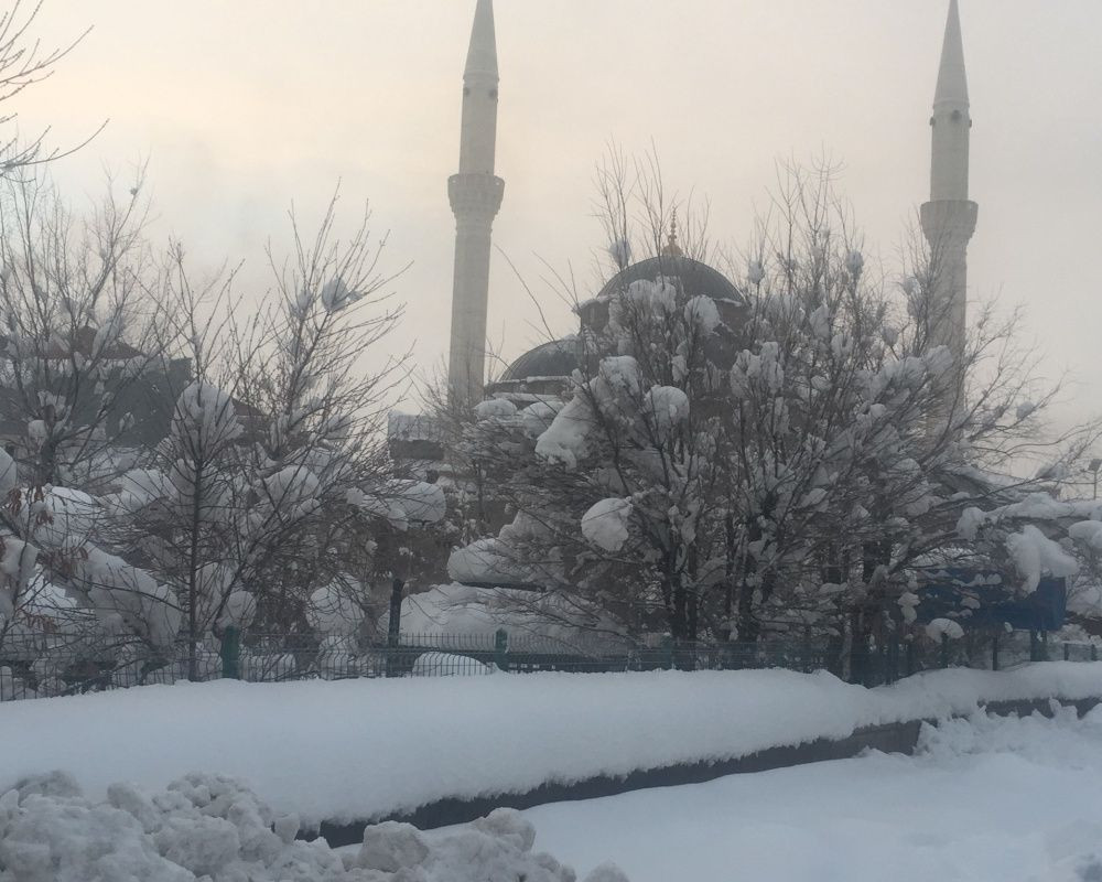 Bingöl'de hava sıcaklığı eski 22 dereceye düştü! Göz kamaştıran kar manzaraları ortaya çıktı - Sayfa 28