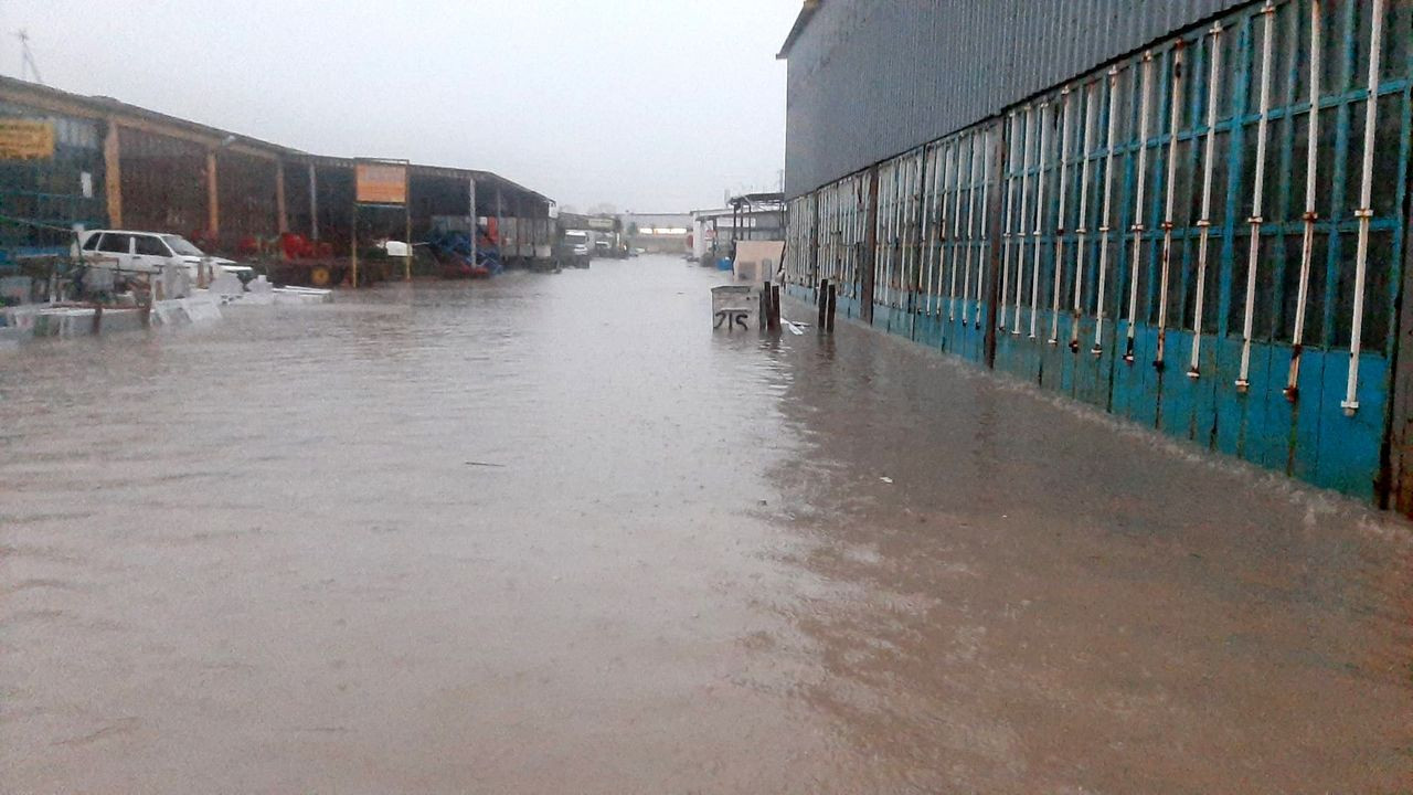 Edirne'de sel felaketi! Yolda kalanlar kepçeyle kurtarıldı, evlerinde mahsur kalanlar da tahliye ediliyor - Sayfa 7
