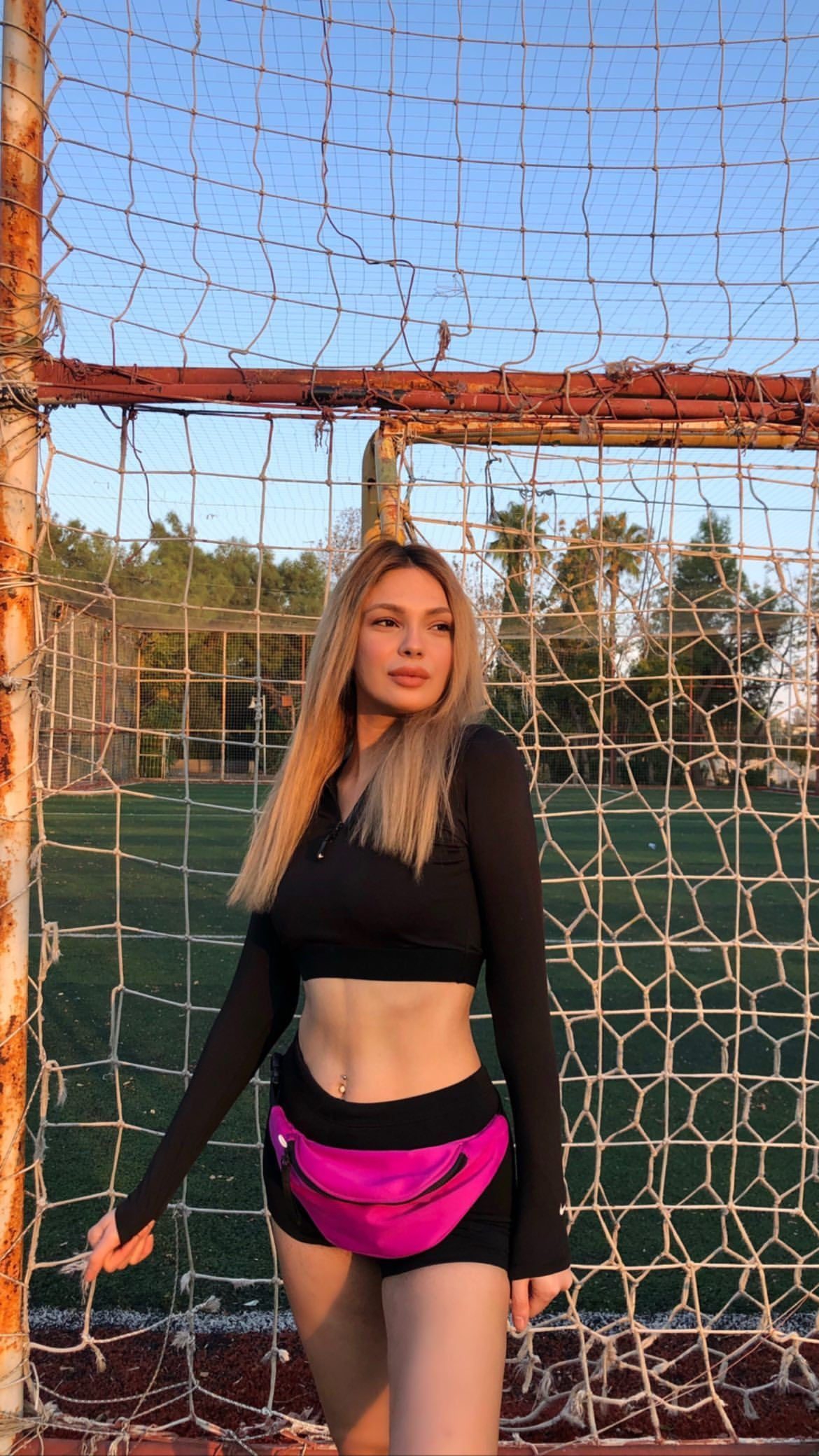 Arka Sokaklar'ın Metin'i Furkan Göksel'in sevgilisi Kader Bozkurt güzelliğiyle hayran bıraktı - Sayfa 32