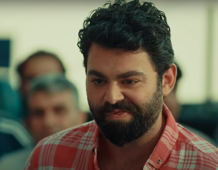 Geçen yıllar Çok Güzel Hareketler Bunlar'ın yıldızı Murat Eken'e acımadı! Saçlarına aklar düştü - Sayfa 12