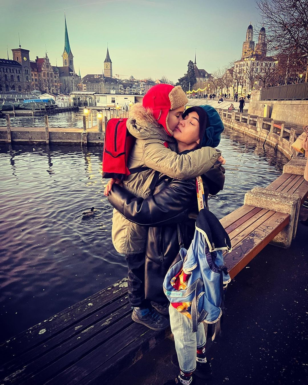 Gönül Dağı'nın Zahide'si Ecem Özkaya'nın çocuğunun babası EDHO'un eski oyuncusu çıktı - Sayfa 12