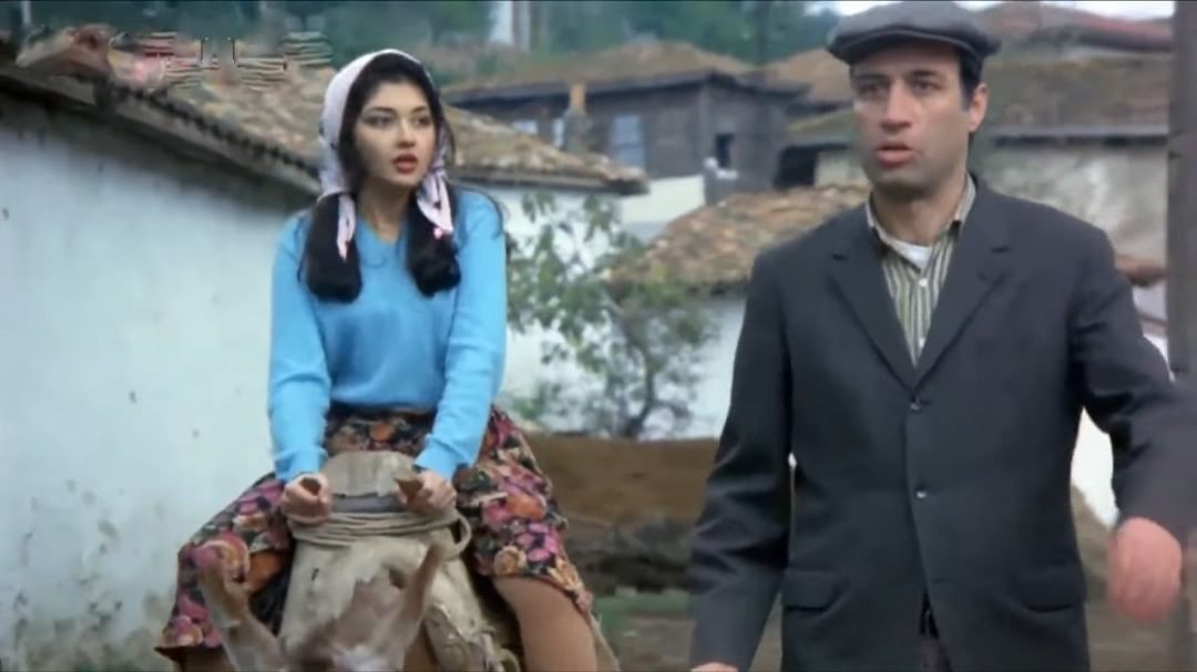 Güzelliğinden hiçbir şey kaybetmemiş... Tokatçı filminin Emine'si Nazan Saatçi'nin yıllar sonraki hali ortaya çıktı - Sayfa 5