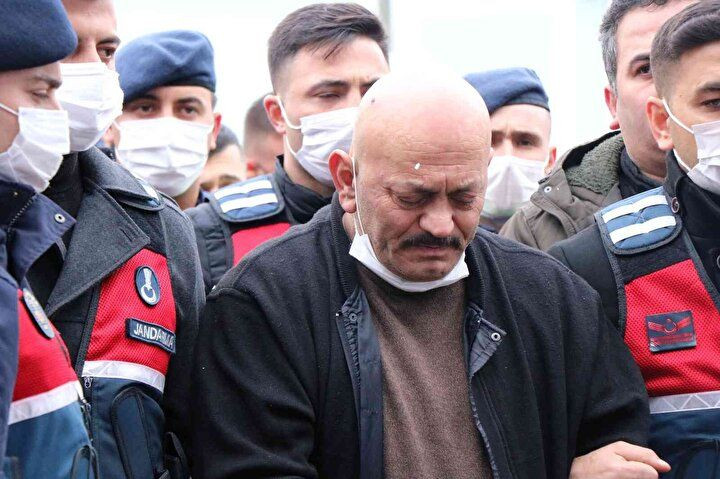 Avukat Dilara'nın acılı annesinden cenazede yürek burkan sözler: Eceline mi aşık oldun tatlı kızım! - Sayfa 22