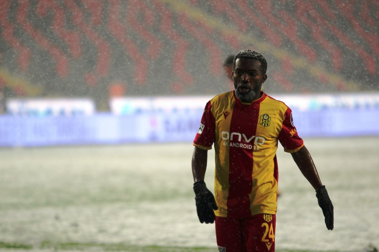 SON DAKİKA... Gaziantep FK - Yeni Malatyaspor maçı yoğun kar nedeniyle ertelendi - Sayfa 9