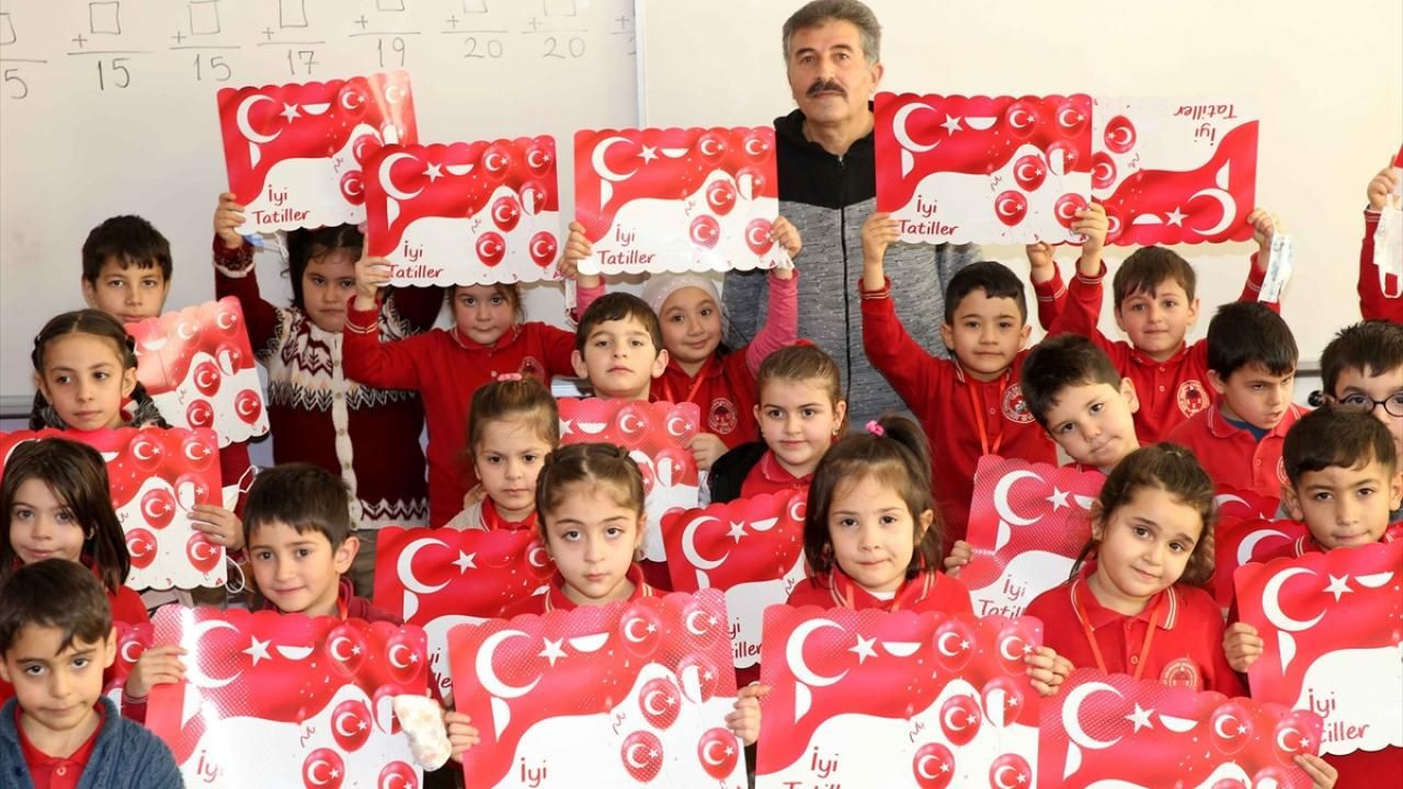 Birinci dönemin son ders zili çaldı! Yarıyıl tatili başladı... - Sayfa 11