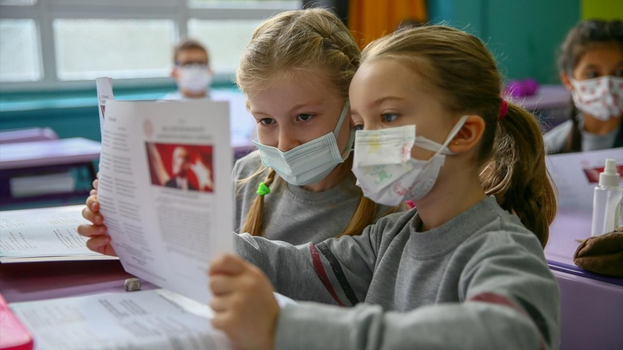 Birinci dönemin son ders zili çaldı! Yarıyıl tatili başladı... - Sayfa 22