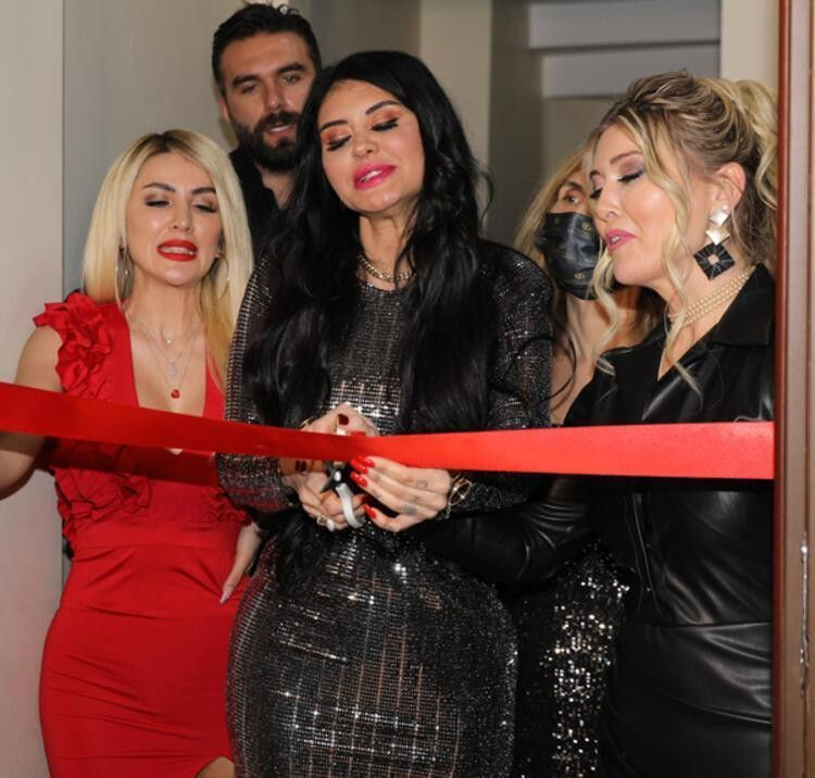 Berdan Mardini'nin eski eşi Fatoş Yelliler'in yeni işi belli oldu! Bakın neyden para kazanacak - Sayfa 14