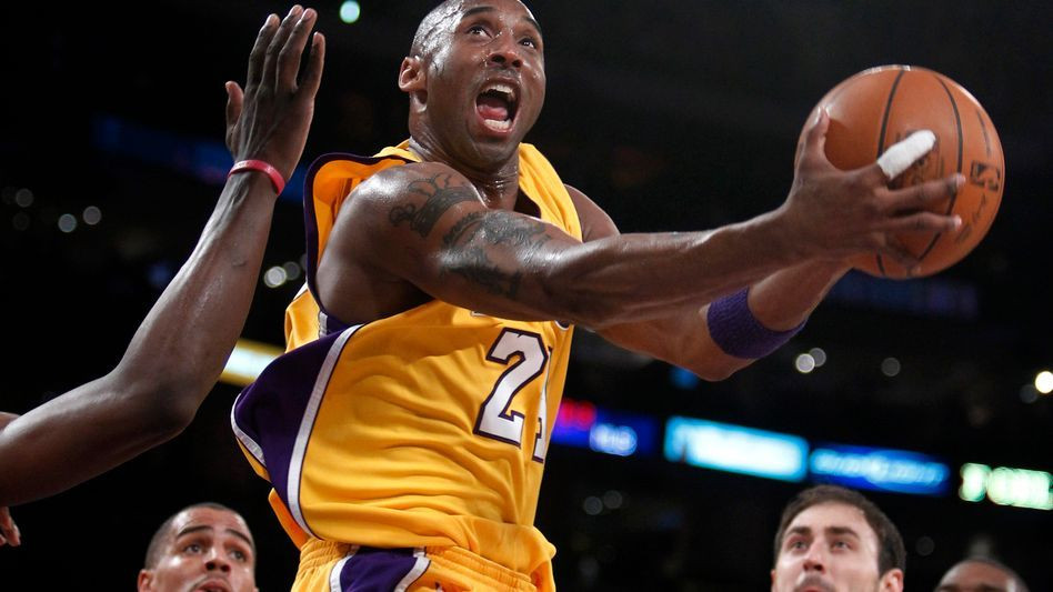 Kobe Bryant'sız 2 yıl geçti... NBA efsanesi "Black Mamba" basketbol tarihine adını kazıdı... - Sayfa 5
