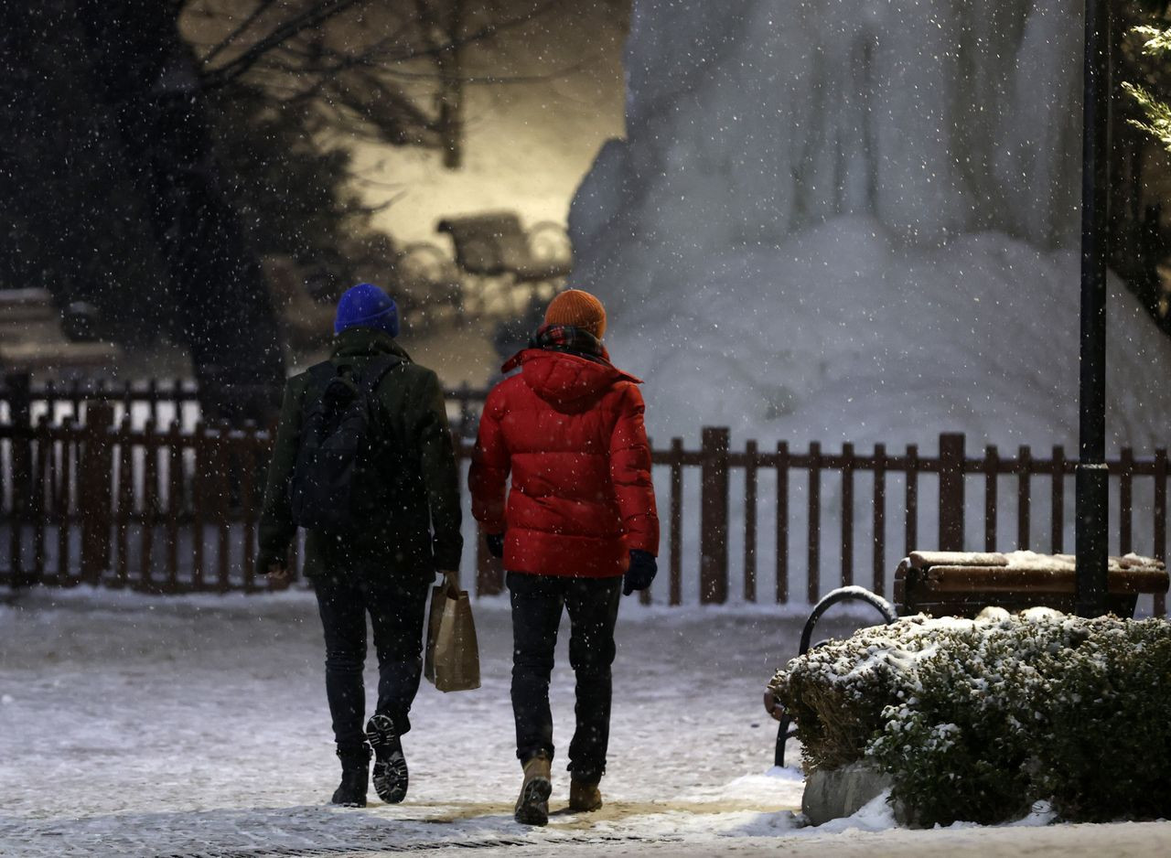 Ankara'da kar etkili oldu, Kuğulu Park'taki fıskiyeler bile dondu - Sayfa 8