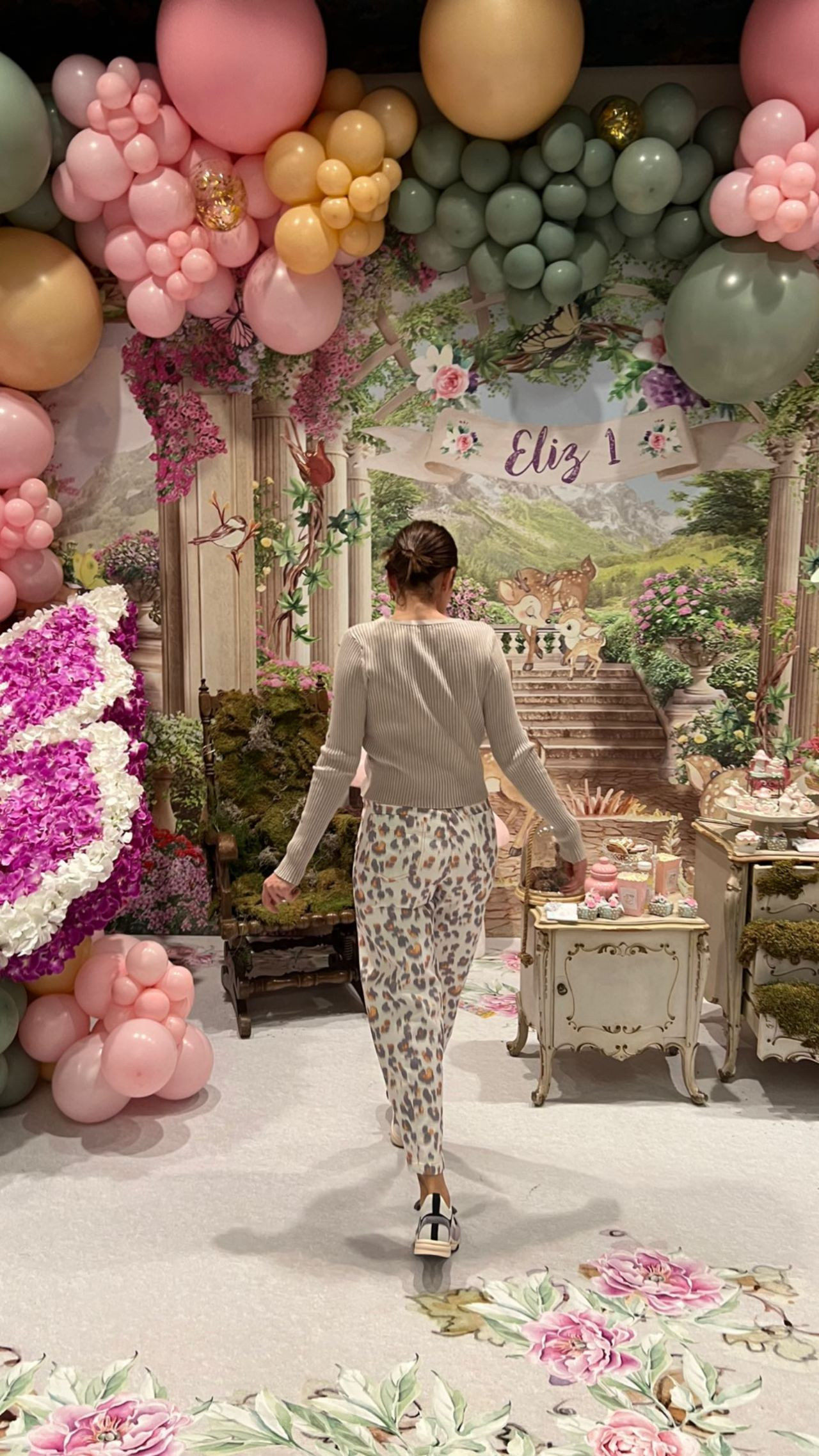 Alişan ve Buse Varol'dan 1 yaşına giren kızları Eliz'e gösterişli parti - Sayfa 12