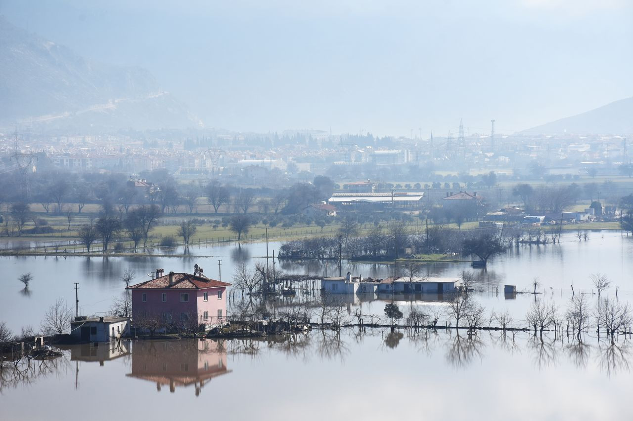 Muğla'da sağanak felaket getirdi, tarım alanları sular altında kaldı - Sayfa 6