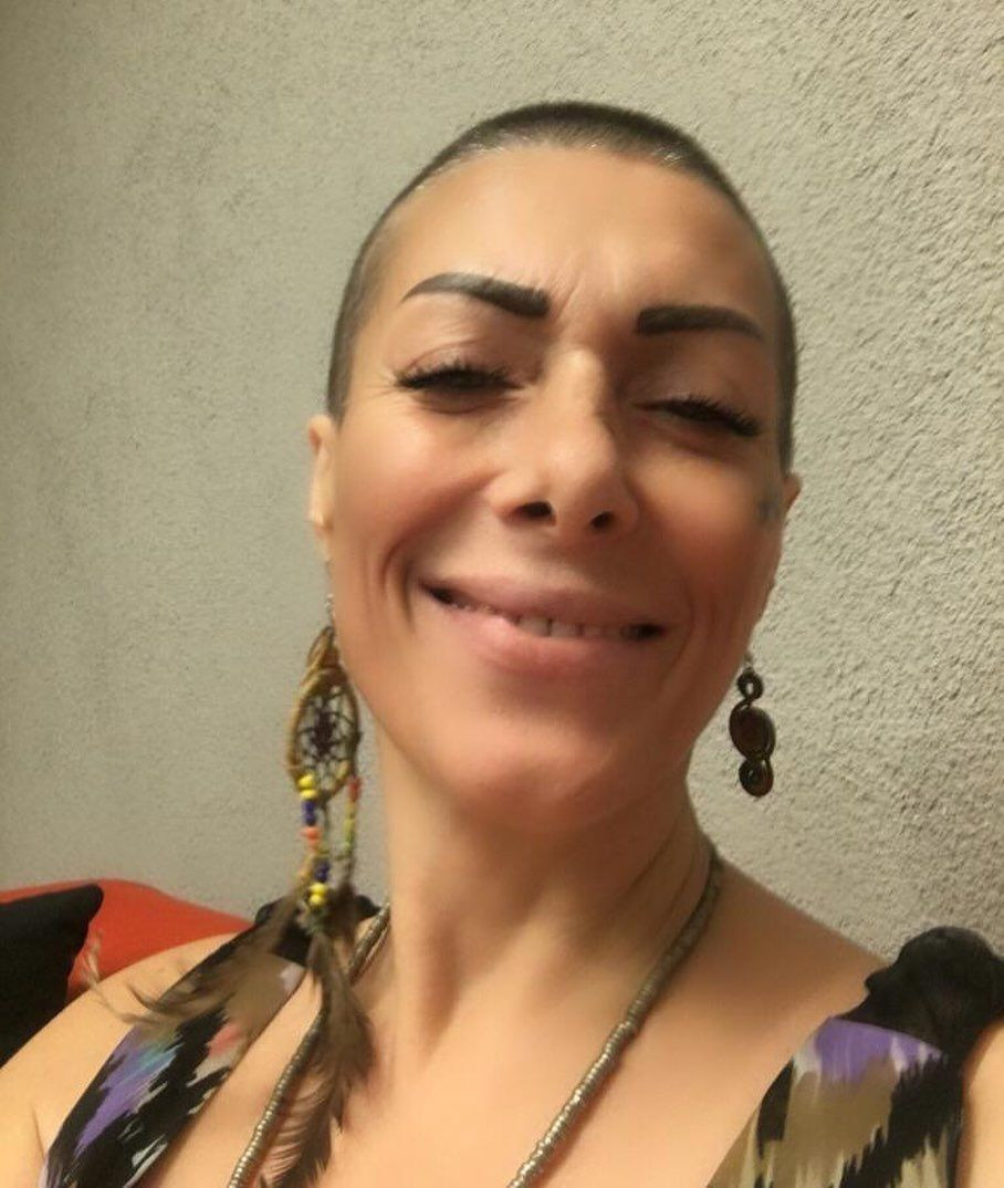 Üç kez kanseri yenen şarkıcı Gülay Sezer vasiyetini açıkladı - Sayfa 11