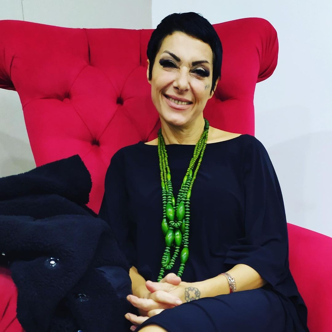 Üç kez kanseri yenen şarkıcı Gülay Sezer vasiyetini açıkladı - Sayfa 12