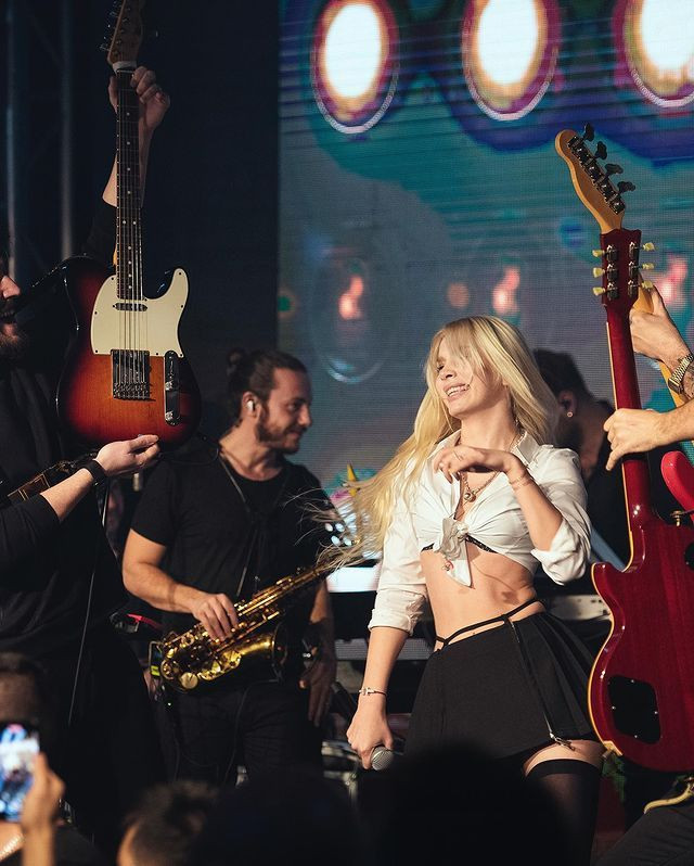 Mini etekle sahneye çıkan Aleyna Tilki'nin dans performansına eleştiri yağdı - Sayfa 5