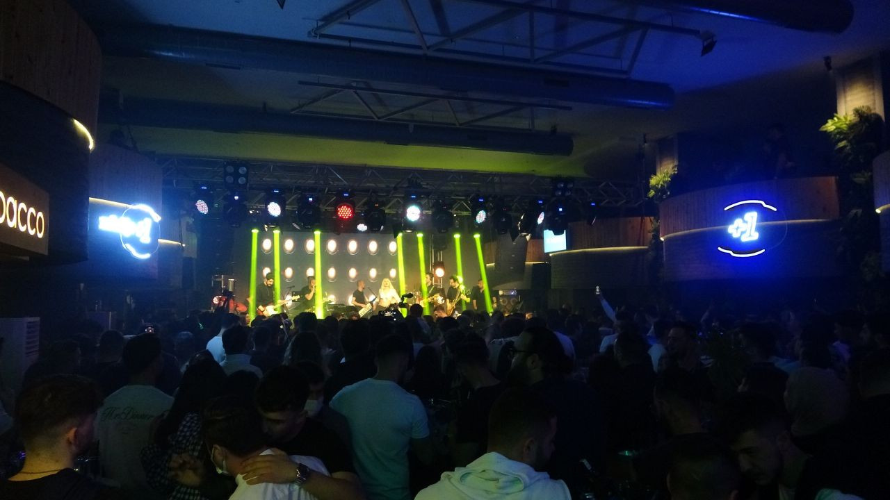 Mini etekle sahneye çıkan Aleyna Tilki'nin dans performansına eleştiri yağdı - Sayfa 9