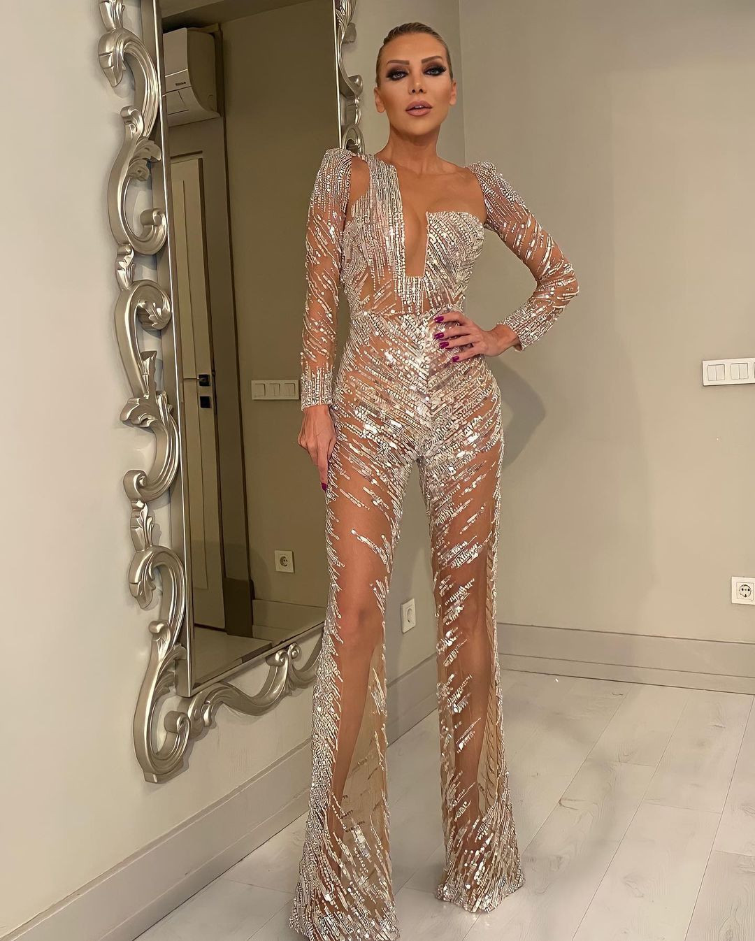 Gülşah Saraçoğlu'nun eski halinden eser kalmadı! Estetiksiz ve kilolu fotoğraflarını tanıyamayacaksınız - Sayfa 11