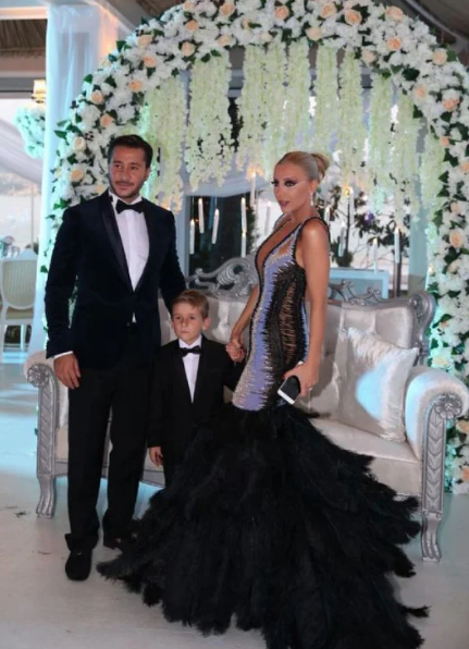 Gülşah Saraçoğlu'nun eski halinden eser kalmadı! Estetiksiz ve kilolu fotoğraflarını tanıyamayacaksınız - Sayfa 15