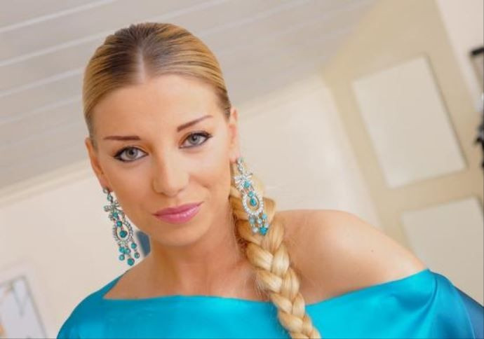 Gülşah Saraçoğlu'nun eski halinden eser kalmadı! Estetiksiz ve kilolu fotoğraflarını tanıyamayacaksınız - Sayfa 32