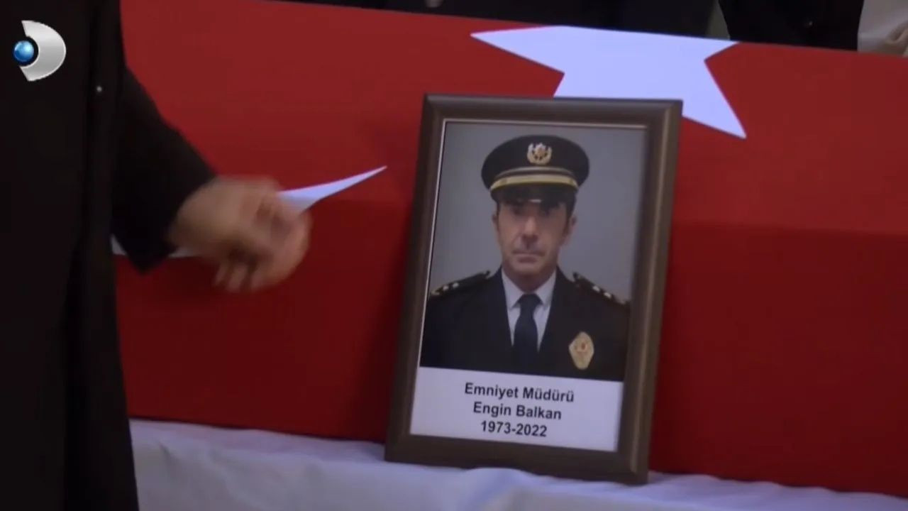 Arka Sokaklar Dizisinde Yolun Sonu Derken Muhteşem Bir Geri Dönüş Yaşanıyor! Büyük Oyun Belli Oldu - Sayfa 10