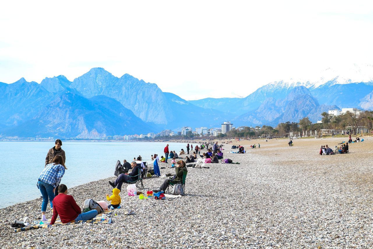 Antalya kışı erken uğurladı! Şubatta denize girdiler - Sayfa 12
