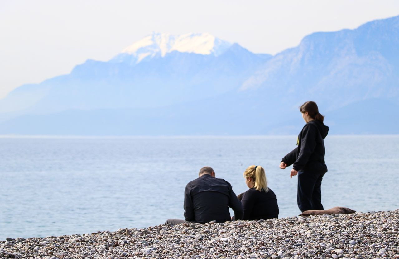 Antalya kışı erken uğurladı! Şubatta denize girdiler - Sayfa 15