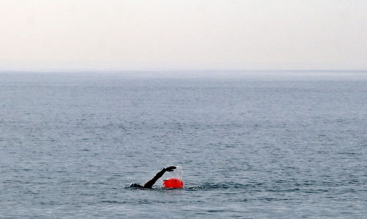 Antalya kışı erken uğurladı! Şubatta denize girdiler - Sayfa 26