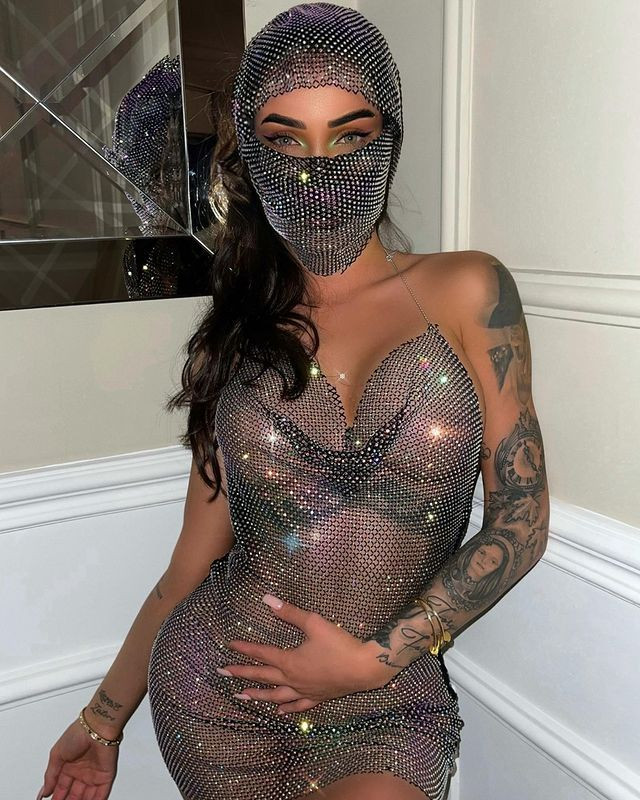 Berdan Mardini'nin sevgilisi Morena Taraku'nun dekolteli pozları nefesleri kesti - Sayfa 13