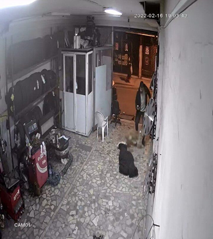 O Ses Türkiye yarışmacısı Talha Burak Karayılan, silahlı saldırıya uğradı! Dehşet anları kamerada... - Sayfa 12