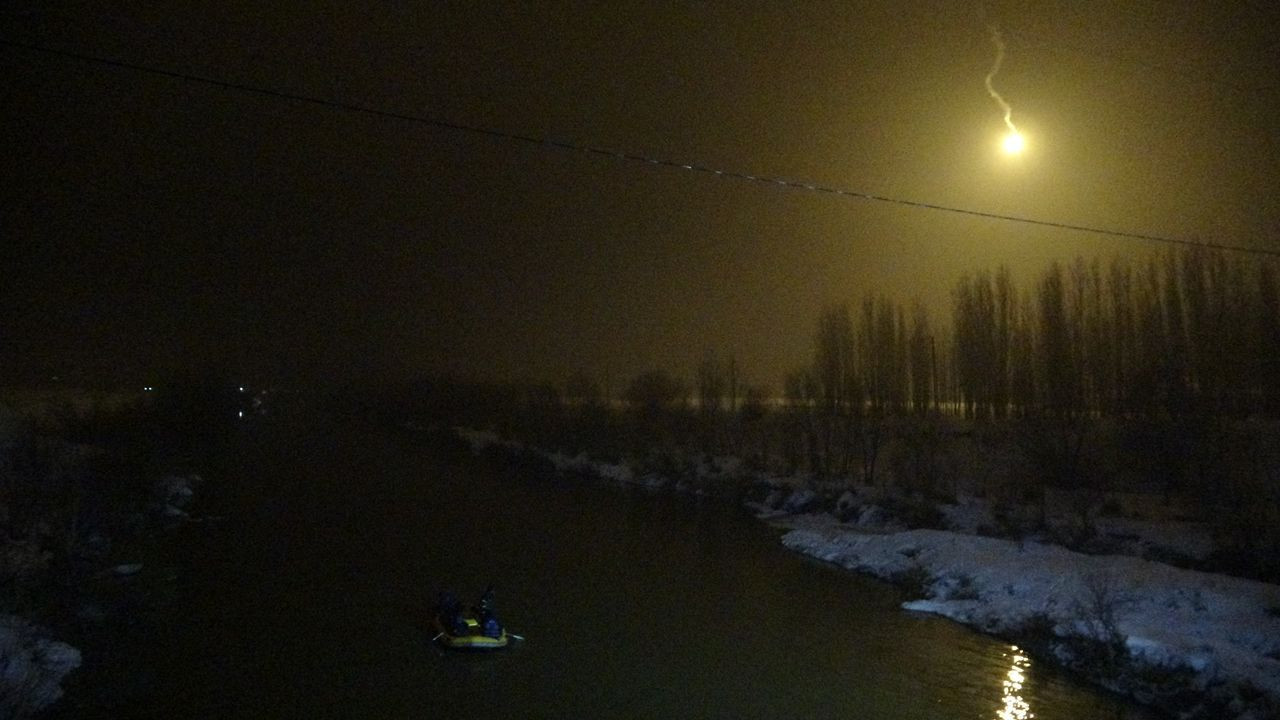 Liseli kız köprüden düştü, arama çalışması başlatıldı - Sayfa 12