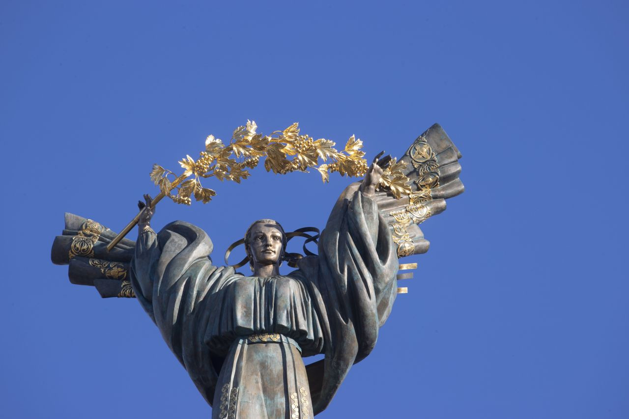 Sokağa çıkma yasağı ilan edilen Kiev'de cadde ve sokaklar bomboş! - Sayfa 5