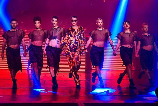 Bostancı Gösteri Merkezi'nde konser veren Kerimcan Durmaz iddialı tarzıyla sahneyi salladı - Sayfa 17