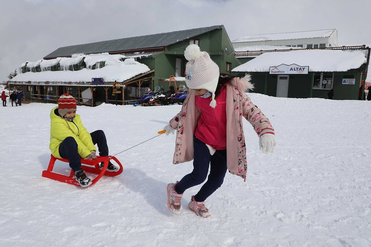 Baharı beklerken kar geldi: 9 ilde okullar tatil edildi! - Sayfa 10