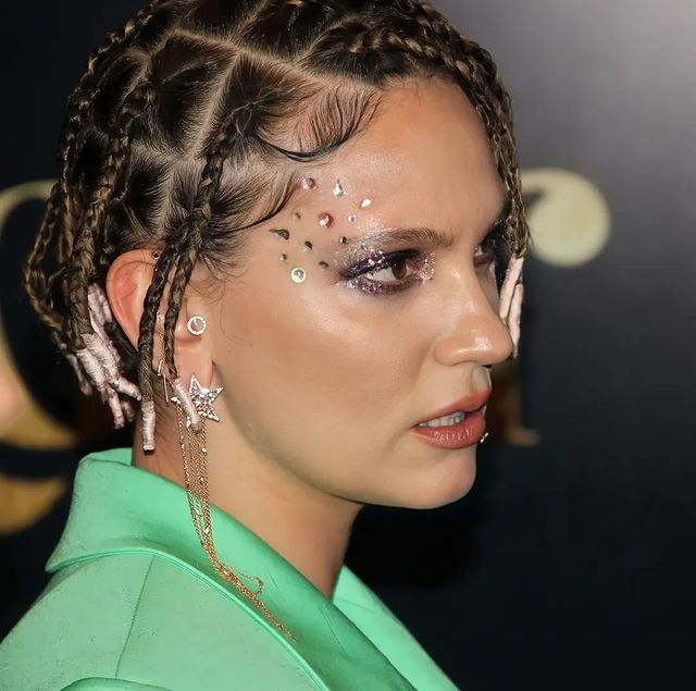 Farah Zeynep Abdullah, Bergen filminin galasında giydiği kıyafetine gelen eleştirilere yanıt verdi - Sayfa 7