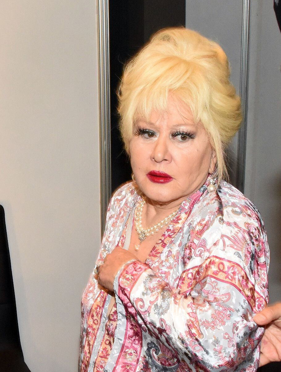 Usta sanatçı Muazzez Abacı’dan kahreden haber! Alzheimer başlangıcı teşhisi konuldu - Sayfa 9